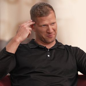 Tomasz Paprzycki wyjaśnia dlaczego stres robi brzuch, psuje sen i zatrzymuje traumę w ciele!, Nikola Zbyszewska-Strus