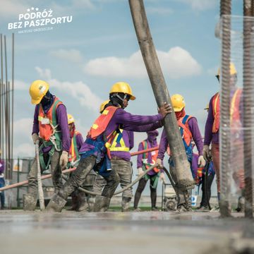 Premier Francji chce wyciąć dwa dni wolne od pracy audiobook, Mateusz Grzeszczuk