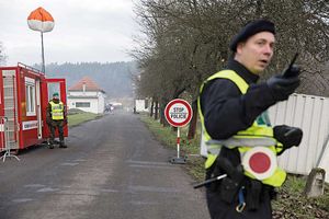 Zeman podpořil Kreml. Proč to dělá a co se bude dít nyní?, Andrea Procházková, Erik Tabery