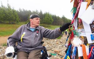 Honza Dušek: Camino na kolečkách aneb na vozíku život nekončí, Matouš Vinš