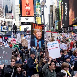 Trump nabádá Evropu k rasové nadřazenosti. Quo vadis Amerika, Andrea Procházková, Erik Tabery