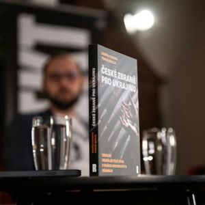 Mírová jednání s Ruskem se potáhnou měsíce. Tak to prostě chodí, Andrea Procházková, Erik Tabery