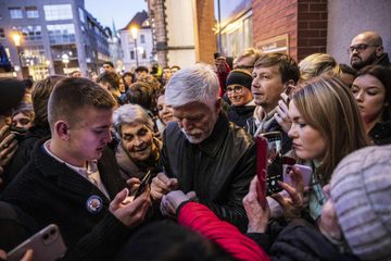Padly bariéry mezi voliči vládních stran a opozice, jiné vyvstaly. Jak změní prezidentská volba českou politiku? audiobook, Andrea Procházková, Erik Tabery