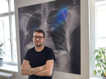 Lékaře nenahradí, ale může jim asistovat. Umělá inteligence z Česka čte rentgeny hrudníku audiobook, Andrea Procházková, Erik Tabery