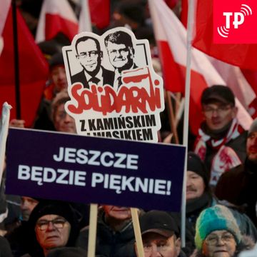 Burzliwy czas w polskiej polityce. Co nas czeka dalej? [Tematy Tygodnika] audiobook, Marek Kęskrawiec, Michał Kuźmiński