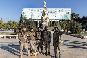 Syřanům různého vyznání nezbývá než věřit, že se vítězní islamisté napravili a poučili z Libye, Andrea Procházková, Erik Tabery