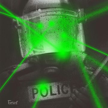 Brief #126 – Wyścig zbrojeń, sukcesy kobiet i ochrona gatunków audiobook, Outride.rs