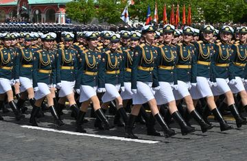 Putin se bojí. Potřebuje posilovat fasádu a rituály režimu, aby se udržel u moci audiobook, Andrea Procházková, Erik Tabery