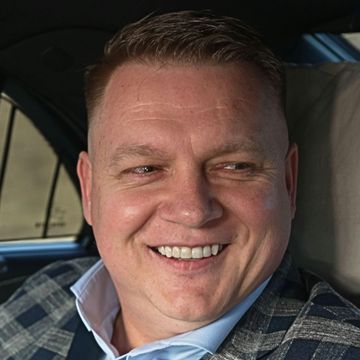 Biznes klasa. Odcinek 23. Marcin Ziopaja: Od pomocnika hydraulika do kontraktu na najwyższy budynek w Europie audiobook, Łukasz Kijek