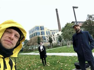 Koronaspeciál: Podaří se „rozjetý autobus“ zabrzdit?, Andrea Procházková, Erik Tabery