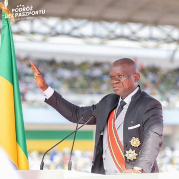 Po dyktaturze: Gabon szuka nowego początku audiobook, Mateusz Grzeszczuk