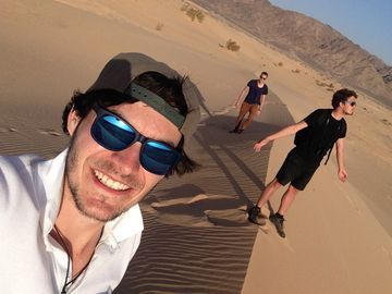 Honza Macháček: „Když jsem viděl, jak dvě opice jezdí na praseti, ani mě to nepřekvapilo. To je prostě Indie.” audiobook, Matouš Vinš