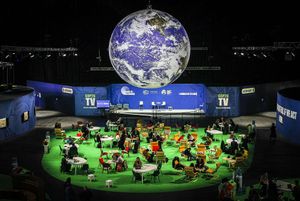 Původní obyvatelstvo je inspirací, jak řešit klimatickou krizi, Andrea Procházková, Erik Tabery