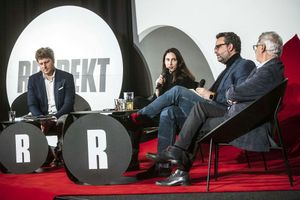 Prezident nemá být alternativou k vládě. Jinak můžeme mít Zemana v jiných barvách, Andrea Procházková, Erik Tabery