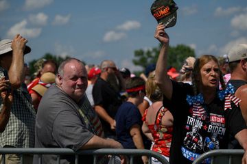 Tady postřelili Trumpa. Jak se žije na místech, kde Američané propadají zoufalství audiobook, Andrea Procházková, Erik Tabery