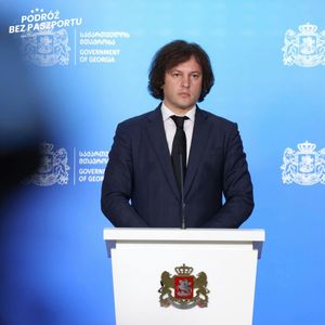 Gruzja na rozdrożu: między Europą a Rosją, Mateusz Grzeszczuk