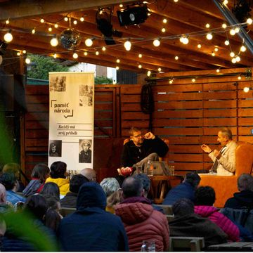 Zprava, zleva, všichni jsme tu konzervativci audiobook, Jan Dobrovský, Jan Sedmidubský, Jindřich Šídlo