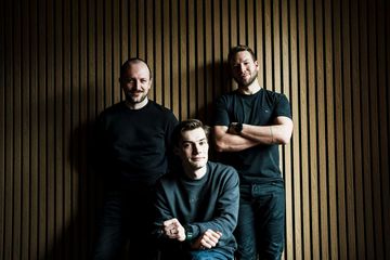 Vládneme, nerušit #1: Crazy volební kampaně startují, podpisovka končí a kandidátky se plní audiobook, Andrea Procházková, Erik Tabery