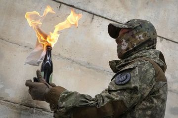 O kapitulaci nemluví nikdo. Ale jak dlouho Ukrajina vydrží? audiobook, Andrea Procházková, Erik Tabery