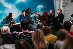 Moc práce za málo a od nevidím do nevidím. Nadějí pro filmový průmysl jsou mladí a solidarita, Andrea Procházková, Erik Tabery