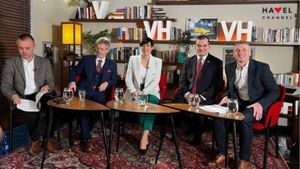 Vystrčil: V Bruselu mě při jednání o Číně polil ledový pot, Andrea Procházková, Erik Tabery