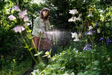 „Při tomhle zapomeneš na všechny bolístky," říká městská zahrádkářka audiobook, Andrea Procházková, Erik Tabery