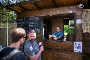 Koho pandemie donutila změnit zaměstnání a jak proměnila trh práce? audiobook, Andrea Procházková, Erik Tabery