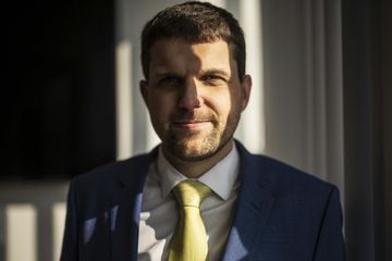 Hladík: Vláda zvažuje, že se bude ucházet o pořádání klimatické konference OSN audiobook, Andrea Procházková, Erik Tabery