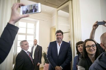 Bezpečnostní výbor ukázal, že nová vláda snad nebude vůči Hradu tak servilní audiobook, Andrea Procházková, Erik Tabery