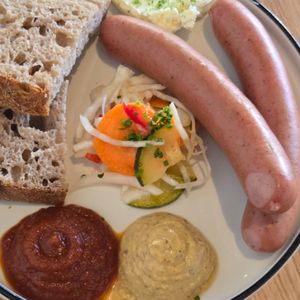 003 vánoční rozjímání, silvestrovské veselí, předražené chlebíčky, párky a věštba do 25, Hana Kuncová, Lukáš Hejlík