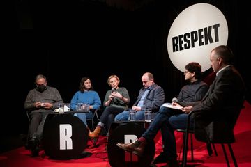 Dnešní Rusko je šílené. Většina obyvatel agresi podporuje audiobook, Andrea Procházková, Erik Tabery