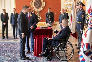 Loajalita vítězí nad odborností. Jak Aleš Michl za rok změnil centrální banku a (ne)bojoval s inflací, Andrea Procházková, Erik Tabery