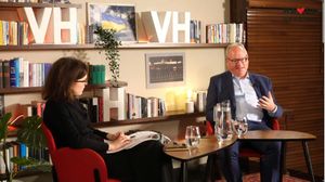 Michael Kimmage: We should not stigmatize Russian culture / Neměli bychom stigmatizovat ruskou kulturu, Andrea Procházková, Erik Tabery