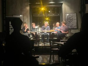 V čem se Graeber a Wengrow mýlí? Jak pravěké ženské kulty narušili masturbující muži z Göbekli Tepe, Andrea Procházková, Erik Tabery