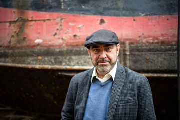 Rok silných debutů opanoval Hlaučo. Ale únik do světa, kde chodí andělé na latrínu, není pro každého audiobook, Andrea Procházková, Erik Tabery