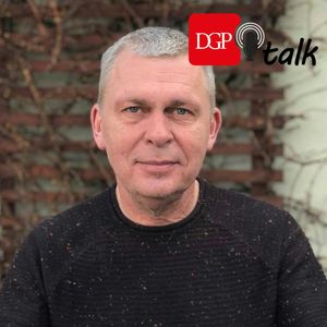 Adam Nowak: Pod pokrywką zamkniętego życia zaczyna kipieć, Dziennik Gazeta Prawna