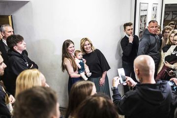 Méně polobohů, víc služebníků. Jak se mění vztah Čechů k politikům? audiobook, Andrea Procházková, Erik Tabery