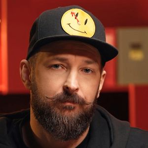 Adam van Bendler - "Poszedłem na most, wyszedłem za barierkę...", Kuba Jankowski