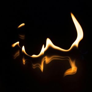 Hra s ohněm, Arthur Conan Doyle