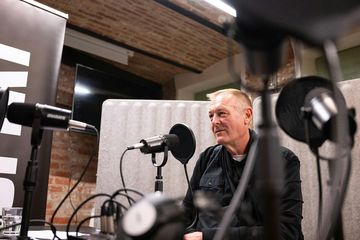 Podávám svědectví o ruských zločinech, porovnávám realitu se lží. Chci být na místě audiobook, Andrea Procházková, Erik Tabery