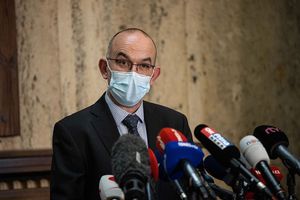 Odvolání ministra Blatného: Jsme o krok blíž k očkování Sputnikem?, Andrea Procházková, Erik Tabery