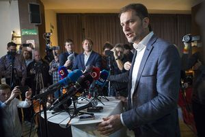 Obyčejní lidé neumí řídit stát. Co čeká Slovensko po Matovičově demisi?, Andrea Procházková, Erik Tabery