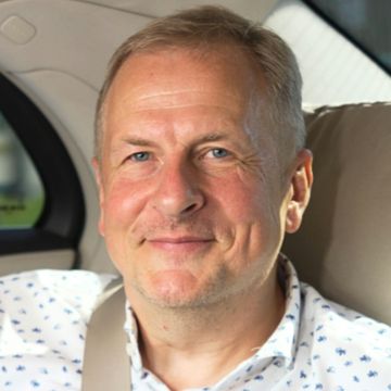 Biznes Klasa. Odcinek 44. Przemek Żebrowski - Zarabiał 75 tys. dol. rzucił pracę i zbudował firmę w Polsce audiobook, Łukasz Kijek