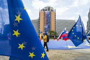 Podcast z Knihovny: Co čekat od předsednictví EU?, Andrea Procházková, Erik Tabery