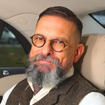 Biznes Klasa. Odcinek 99.  Miłosz Brzeziński – Jak uciec z etatu i wygrać audiobook, Łukasz Kijek