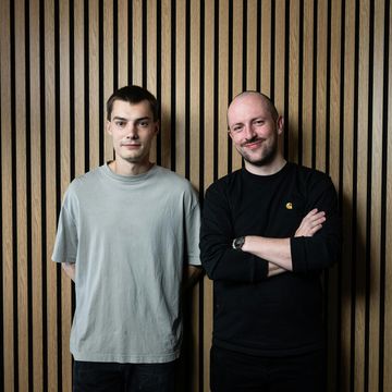 Kampaň 2025: Životní výkon Petra Fialy a noví zvěstovatelé změny režimu audiobook, Andrea Procházková, Erik Tabery