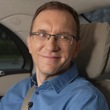 Biznes klasa. Odcinek 21. Marcin Iwuć: Czy warto zrezygnować z etatu? audiobook, Łukasz Kijek