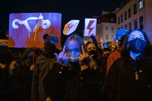 Stávka žen přímo z Varšavy. Tohle je válka, vzkazují Polky vládě, Andrea Procházková, Erik Tabery