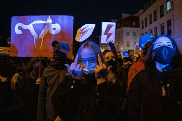 Stávka žen přímo z Varšavy. Tohle je válka, vzkazují Polky vládě audiobook, Andrea Procházková, Erik Tabery
