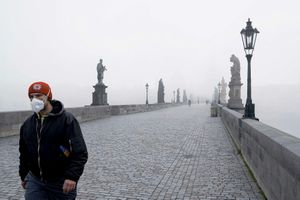 Pandemie a psychika: Mít naději, ale nespoléhat na jasný konec a návrat ke starému, Andrea Procházková, Erik Tabery